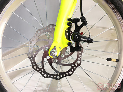 專(zhuān)業(yè)測(cè)評(píng) Fee廠家直銷(xiāo)20寸變速雙碟剎小輪自行車(chē)——都市女性的通勤新選擇